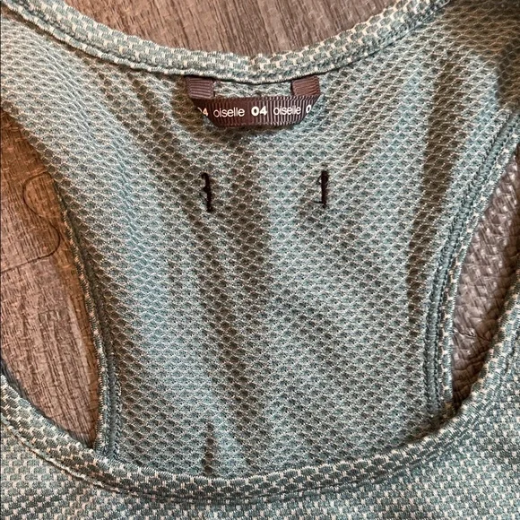 Oiselle teal mesh running tank - Picture 2 of 3